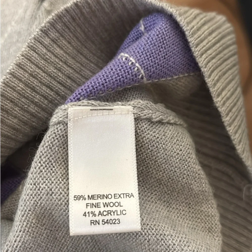 Banana Republic women Gray/purple Argyle Sweater 60% organic merino wool size XS